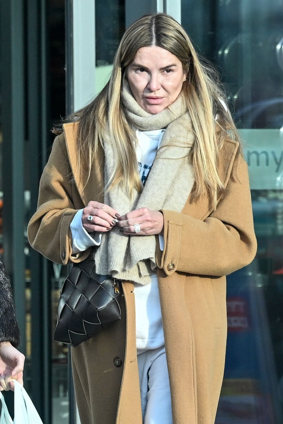 Naturalna Hanna Lis "przyłapana" na zakupach