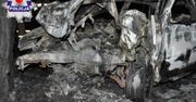 Auto spłonęło po uderzeniu. W środku zwęglone ciało