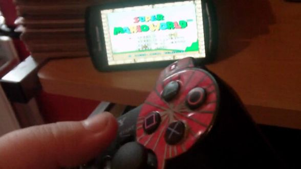 Pad z PS3 podpięty do Xperii PLAY [wideo] 1