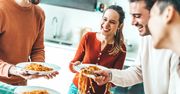 Jak nie być "typowym turystą" w popularnych krajach? Gesty mają znaczenie