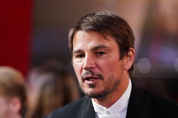 Josh Hartnett wspomina koszmar na planie "Pearl Harbor". "Zrobił nam z życia piekło"