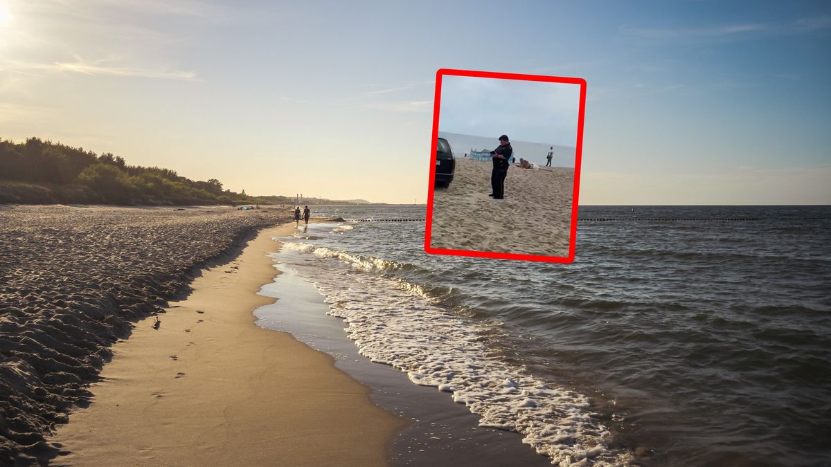 Samochód na plaży we Władysławowie.