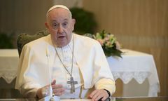 Papież odwołuje podróż do Dubaju