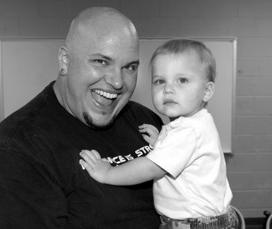 "Odszedł do Jezusa". Rodzina poinformowała o śmierci muzyka