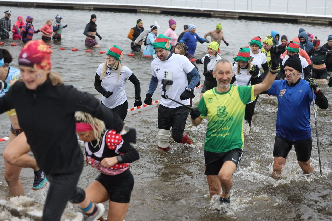 Tychy: Mokre Majtki vs. Suche Majtki. Ponad 300 uczestników bawiło się w niedzielę. Zobaczcie zdjęcia