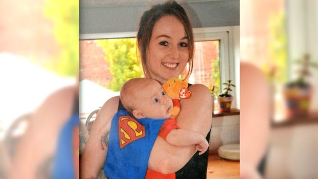 Chłopiec przestał ssać pierś matki