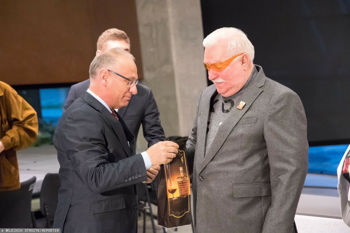 - Niestety dzisiaj obecna ekipa rządowa burzy twój dorobek - napisał w życzeniach dla Lecha Wałęsy poseł PO Jerzy Borowczak. Zdjęcie archiwalne