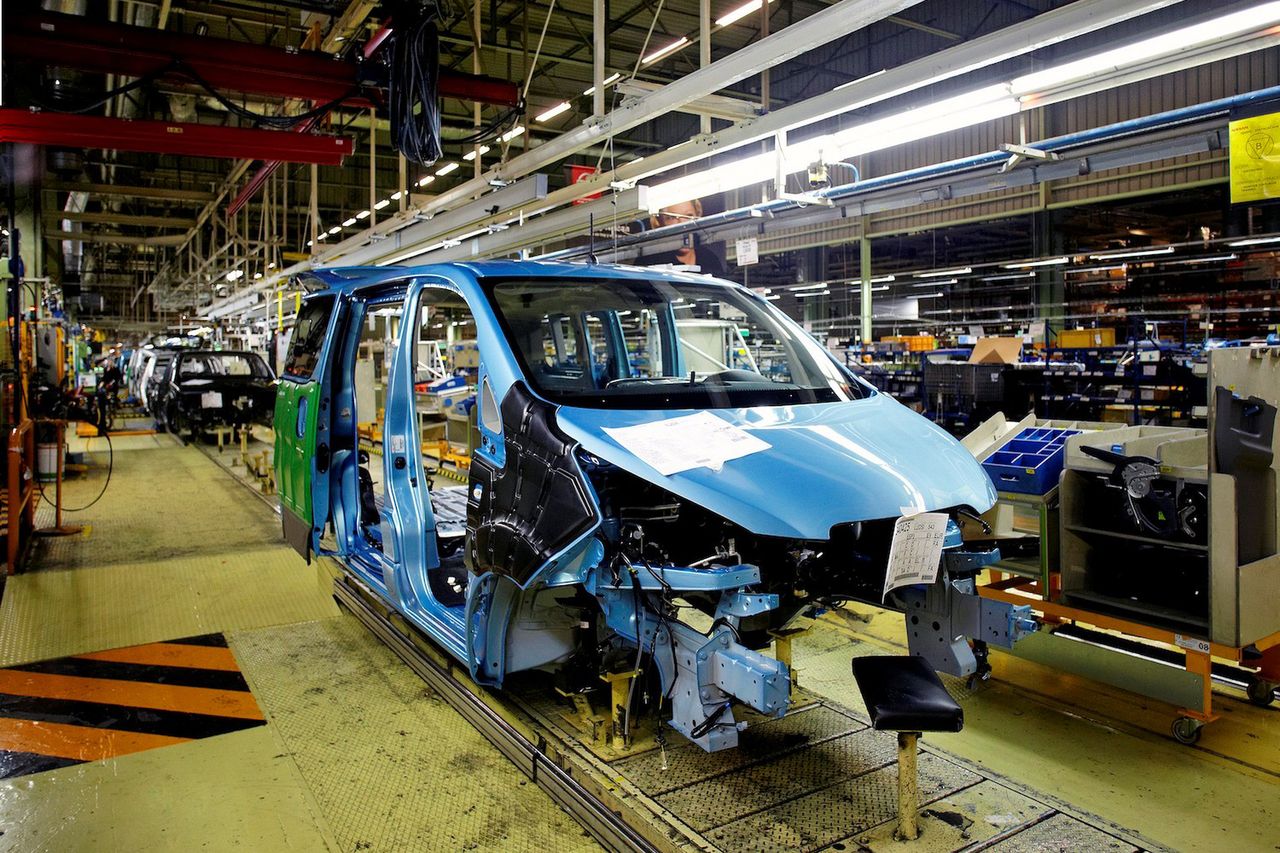 Nissan e-NV200 wszedł do produkcji