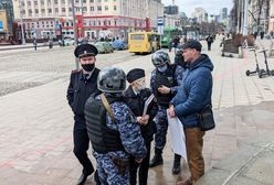 Na transparencie miał cytat Putina. Został zatrzymany w Jekaterynburgu