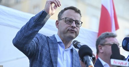 Romanowski z azylem od Orbana? Media: w ciągu dnia lub dwóch