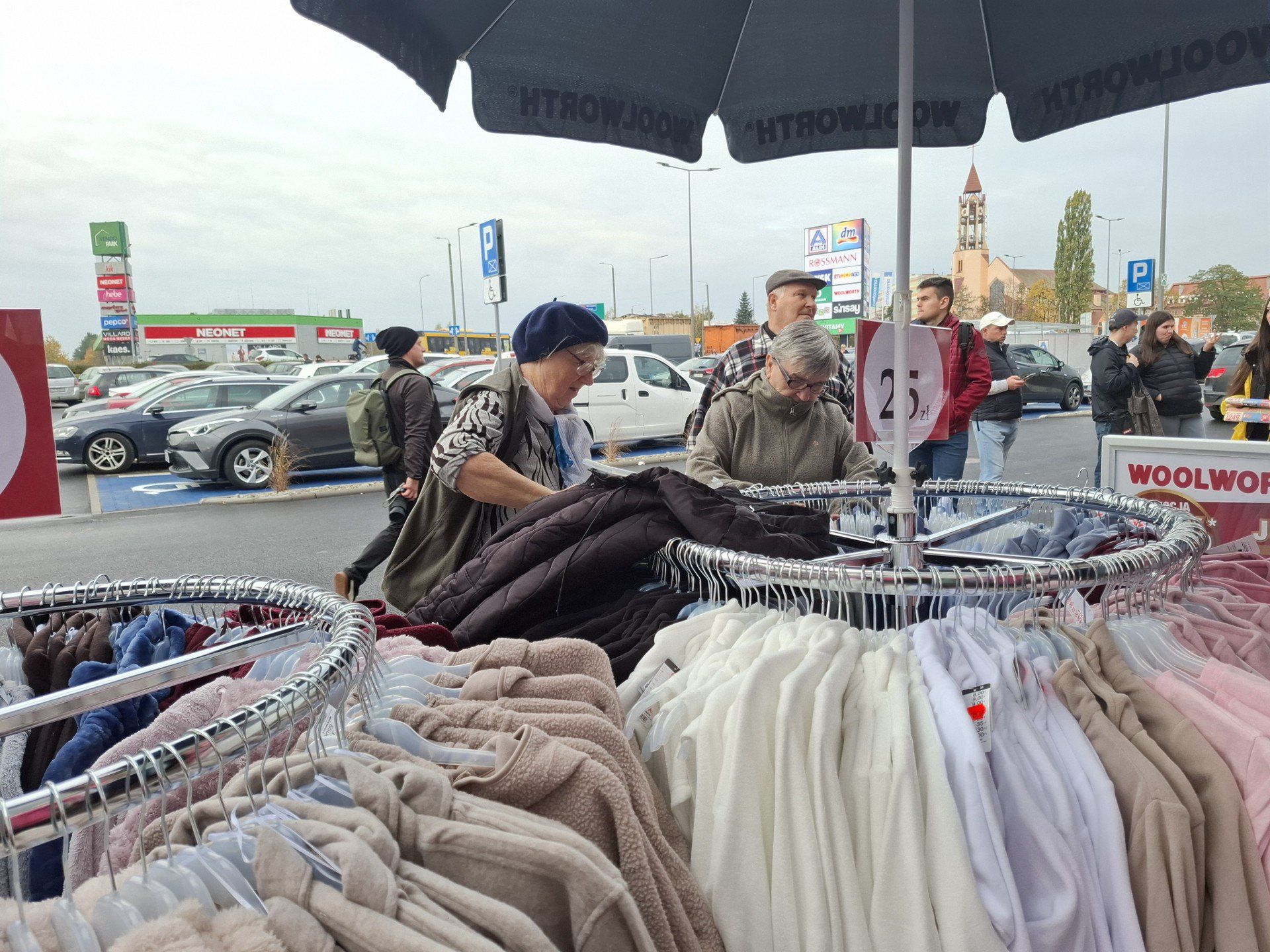 Otwarcie nowej galerii handlowej w Skierniewicach przyciągnęło tłumy