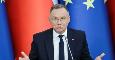 Agenci CBA wciąż bez łaski. "Może prezydent się zreflektował?"