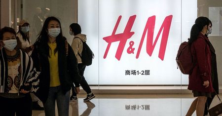 H&M ma kłopoty. Chiny stawiają ultimatum światowym gigantom