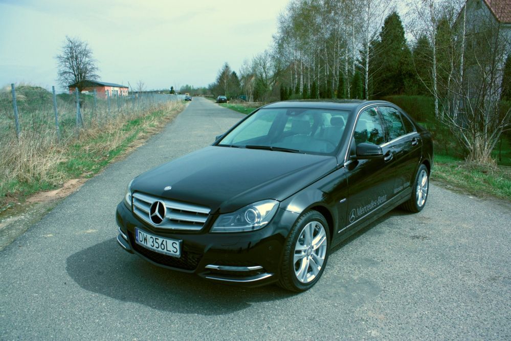 Mercedes C200 CGI (W204) - ewolucja bez rewolucji [test autokult.pl]