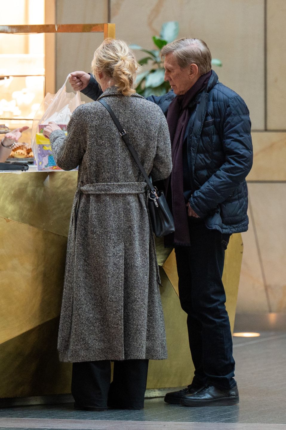 Beata Ścibakówna i Jan Englert wybrali się na zakupy