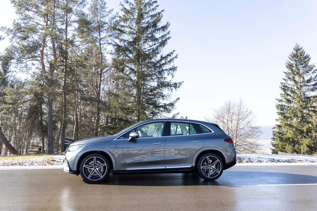 Mercedes-AMG EQE 53 SUV