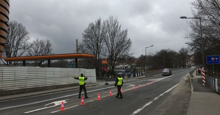 Kontrole na granicach. Pogranicznicy łapią podróżnych bez testów. Najgorzej na niemieckiej granicy