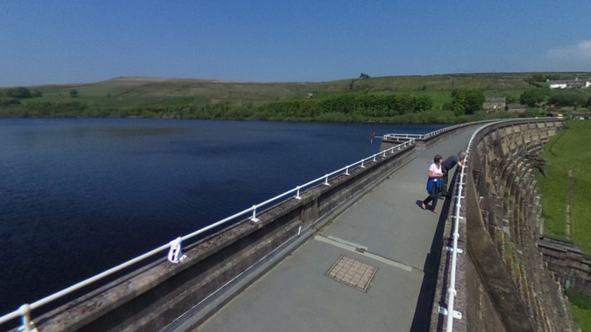 Zbiornik zaporowy Baitings Reservoir w Anglii 
