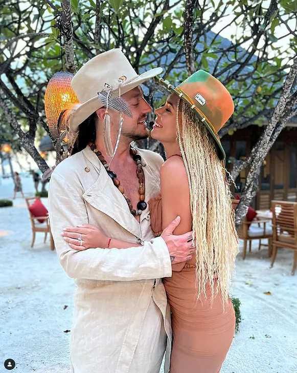 Sandra Kubicka i Baron