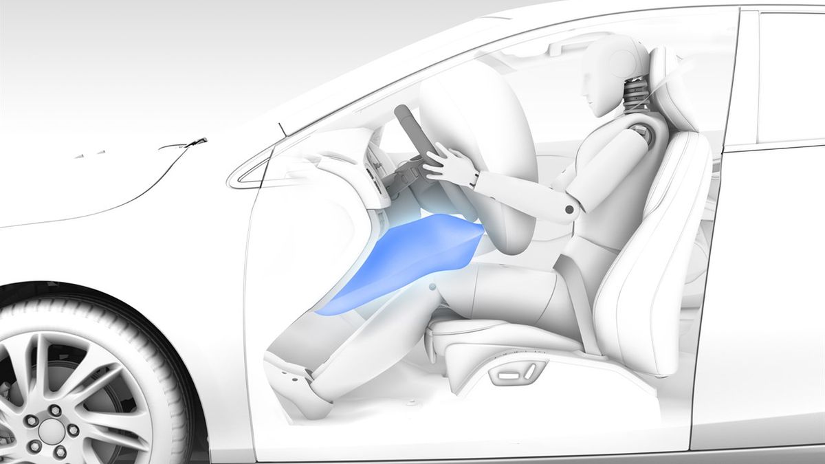 Poduszka kolanowa trafiła m.in do Volvo