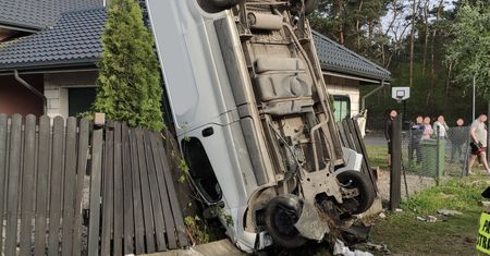 Groźny wypadek w Mazowieckim. Niebywałe zdjęcia