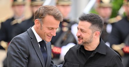 Zełenski na łączach z Macronem. Ukraina prosi o wsparcie w obronie powietrznej