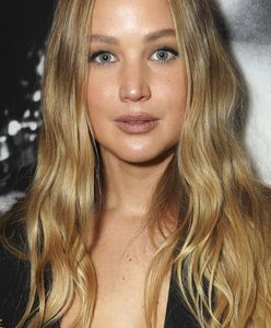 Jennifer Lawrence zaszalała z dekoltem. Milimetry dzieliły ją od wpadki
