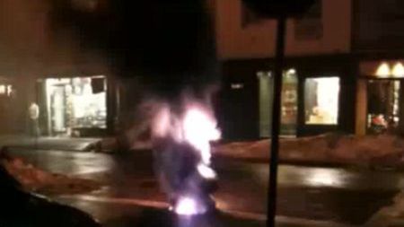 Dlaczego w Nowym Jorku studzienka kanalizacyjna ziała ogniem? [wideo] 1