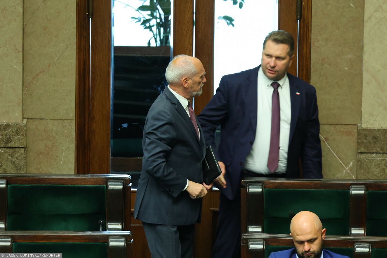 Antoni Macierewicz i Przemysław Czarnek w Sejmie