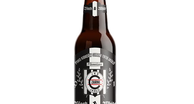 Na rynku debiutuje Pilsweizer Black&amp;White - oficjalne piwo klubu Czarni Jasło