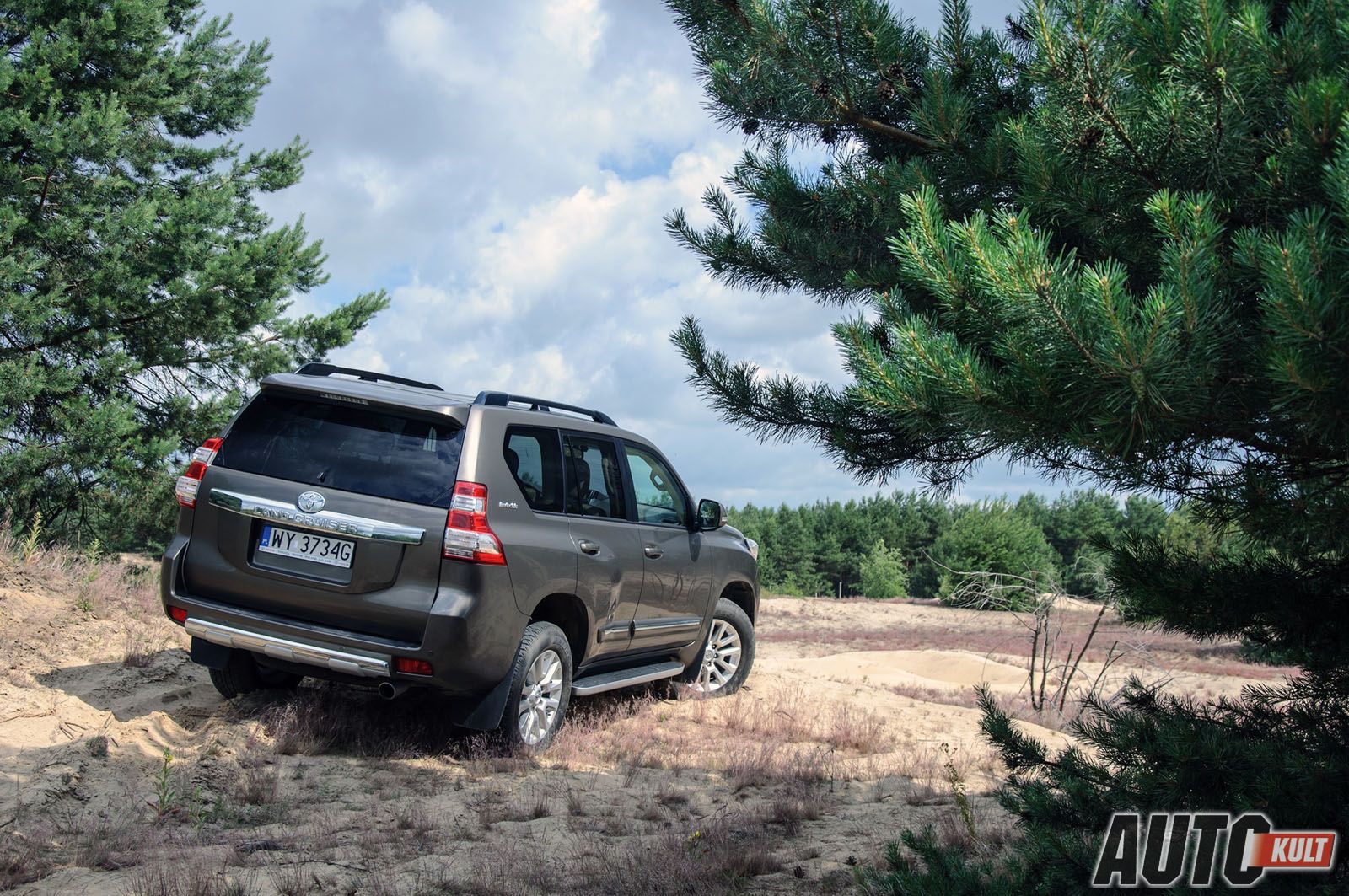 Toyota Land Cruiser 150 3,0 D4D A/T Invincible - test [galeria zdjęć] 8