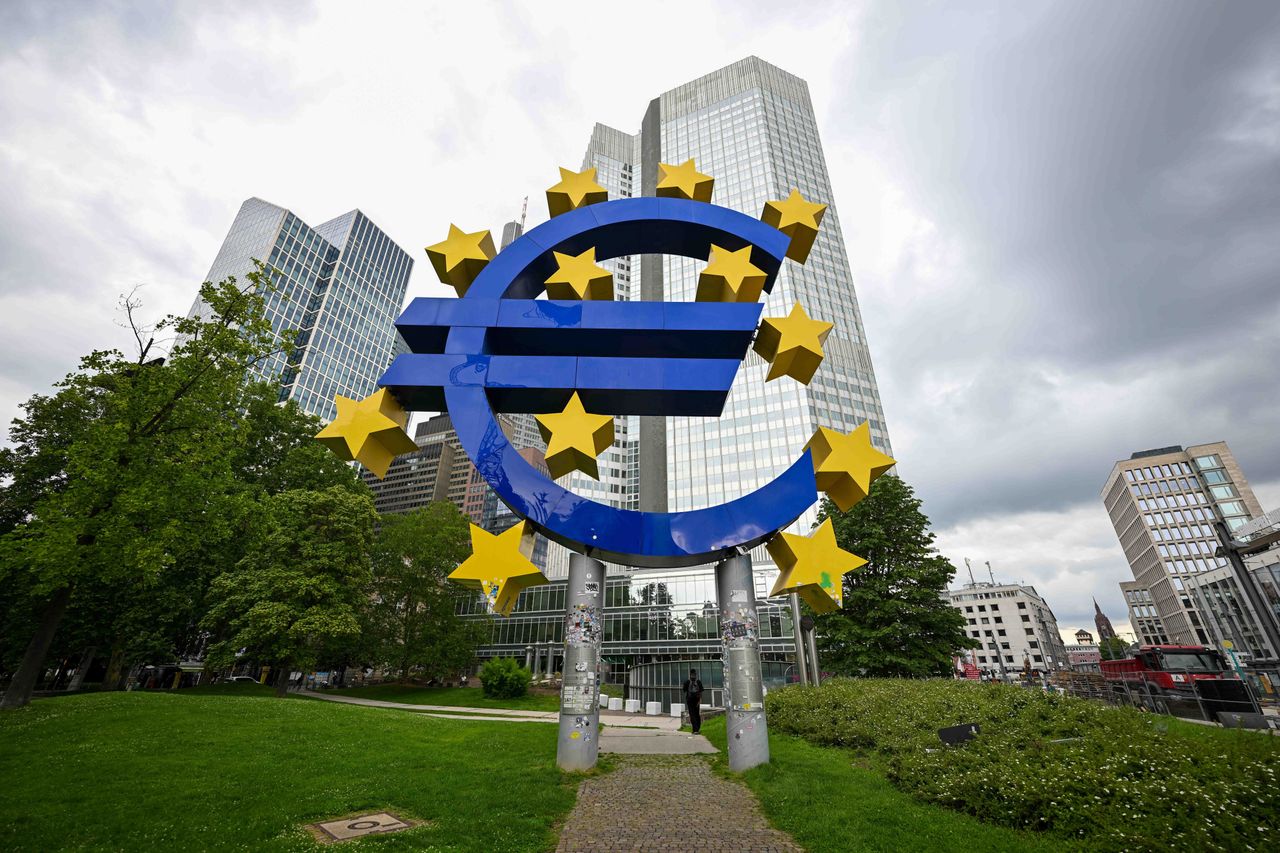 Przeszli na euro. Zaoszczędzili miliony. Uspokajają Bułgarów