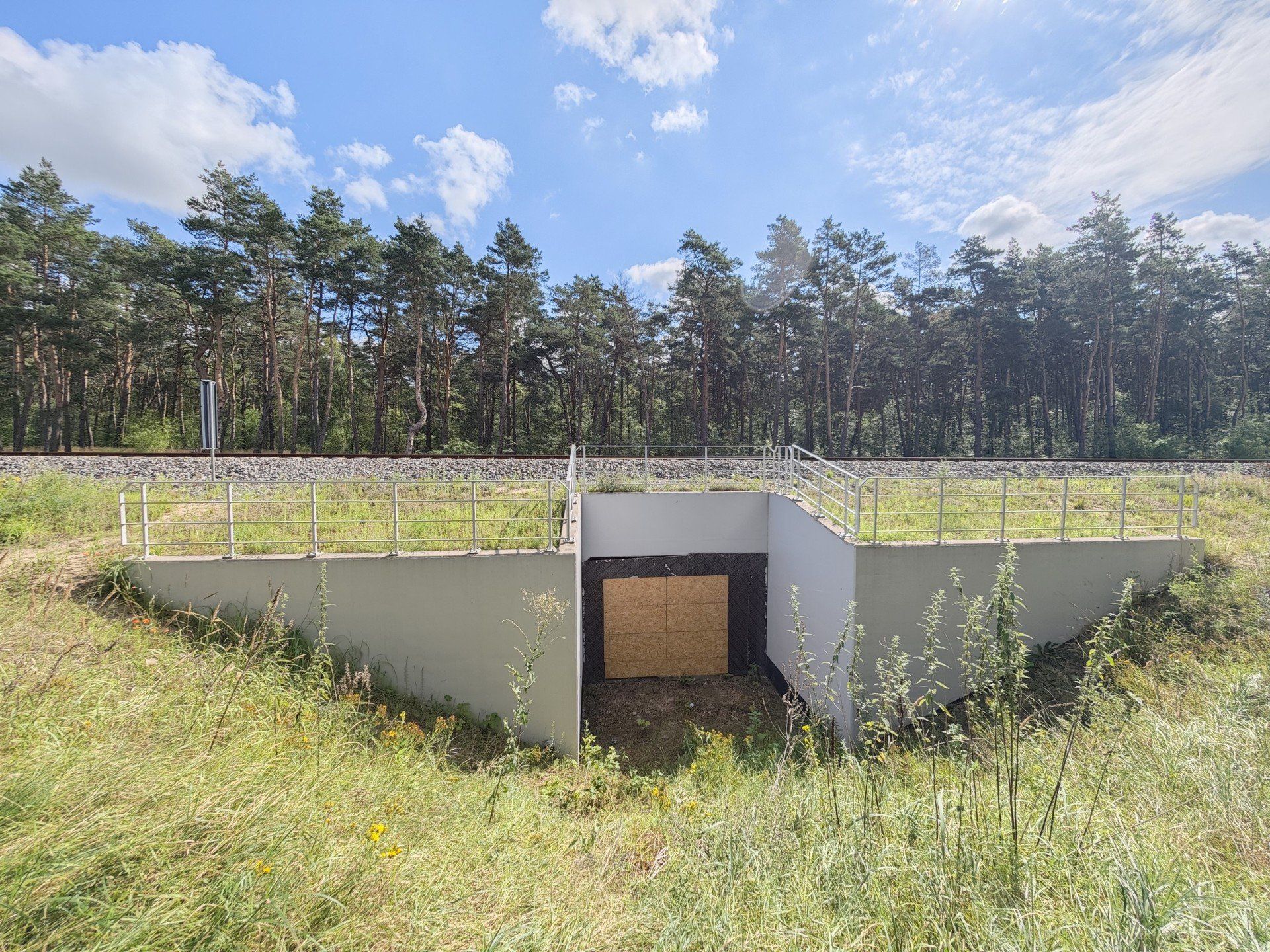 Przystanek Toruń Katarzynka i tunel dla rowerzystów pod torem linii Toruń-Chełmża