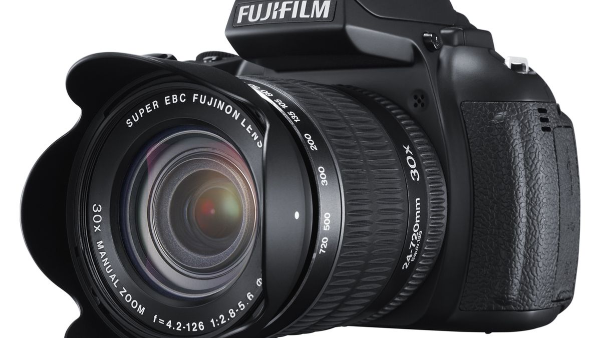 Fujifilm FinePix HS30 EXR i HS25 EXR - nowe superzoomy z 30x Fujinonami 1