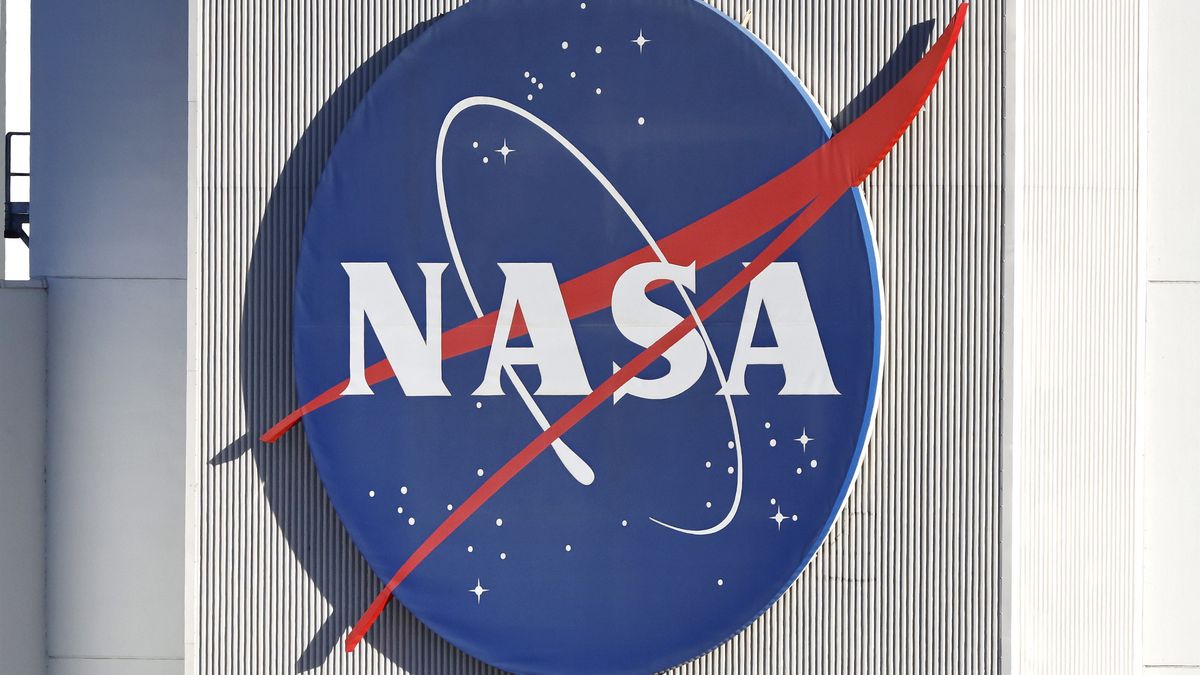 NASA's Jet Propulsion Laboratory Lays Off 10 Percent Of StaffMario Tama