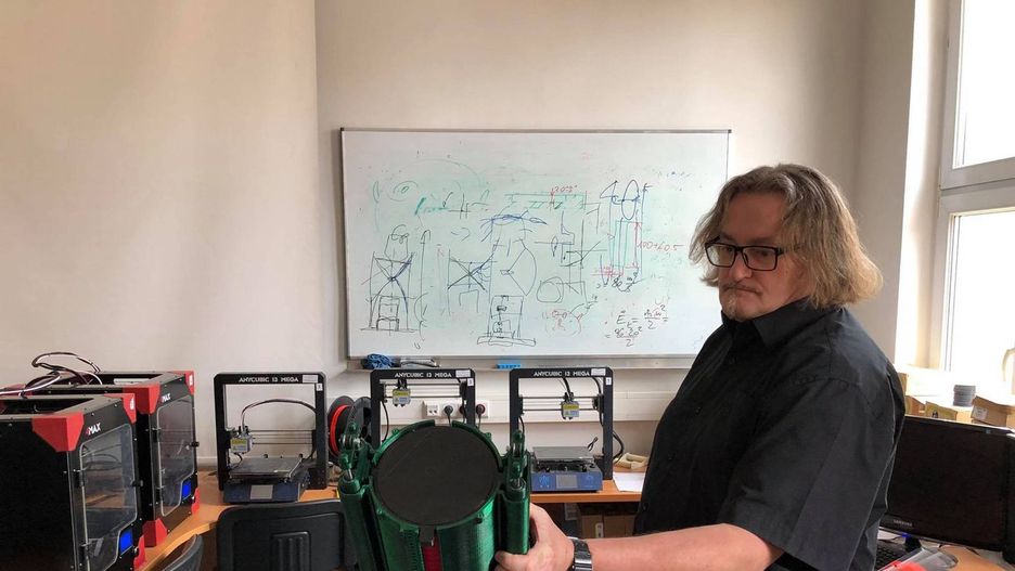 Szczeciński inżynier wydrukował respirator na drukarce 3D