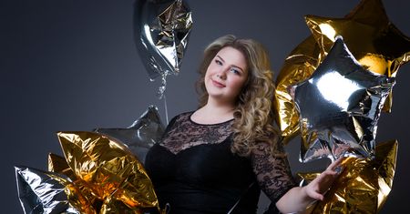 Moda na sylwestra dla kobiet plus size