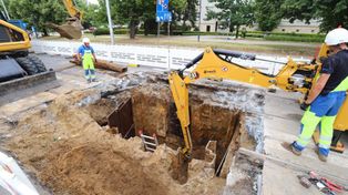 Toruń: Trwa naprawa uszkodzonego gazociągu