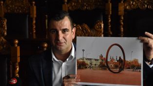 Chojnice: Nie będzie napisu z serduszkiem, a postać Pierrota w kole? Ratusz czeka na komentarze
