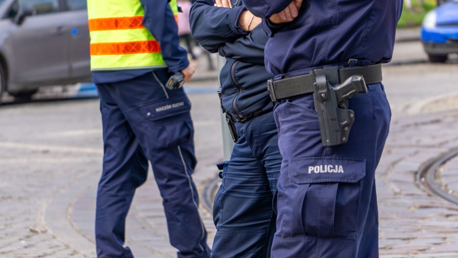 police, people, helmet, fireman, safety, worker, security, uniform, construction, car, work, men, person, policeman, firefighter, city, street, accident, woman
