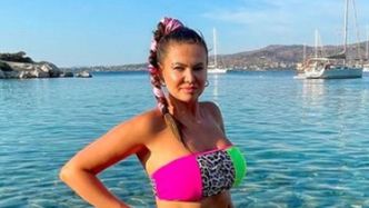 Maja Rutkowski chwali się sylwetką, pozując w różowo-panterkowym bikini na Santorini (FOTO)