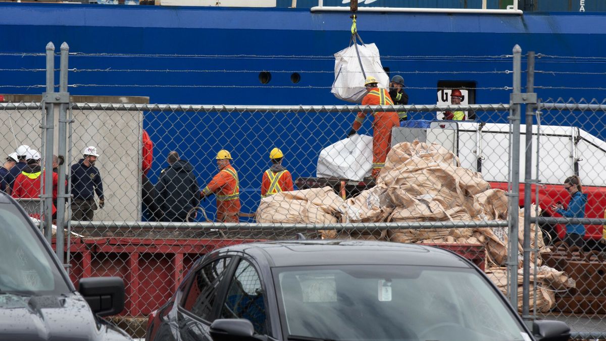 Służby wydobyły szczątki łodzi Titan