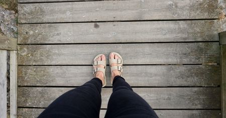 Klapki w stylu Birkenstock. Łudząco podobne, a tańsze