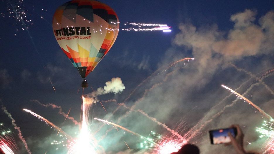 Wielki finał Antidotum Airshow Leszno 2025 zachwycił publiczność zgromadzoną na lotnisku