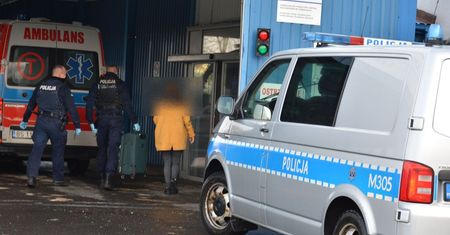 Policyjna akcja w Suwałkach. 22-latka zaczęła rodzić