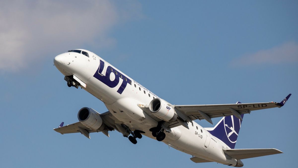 PAŻP podpisała umowy z kontrolerami lotów, dzięki czemu nie dojdzie do paraliżu polskiego nieba