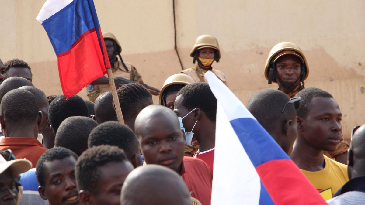 Rosyjskie flagi na protestach w Burkina Faso 