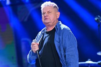 Kazik Staszewski ZABRAŁ GŁOS po feralnym koncercie. Gęsto się tłumaczy: "Straszne wydarzenie"