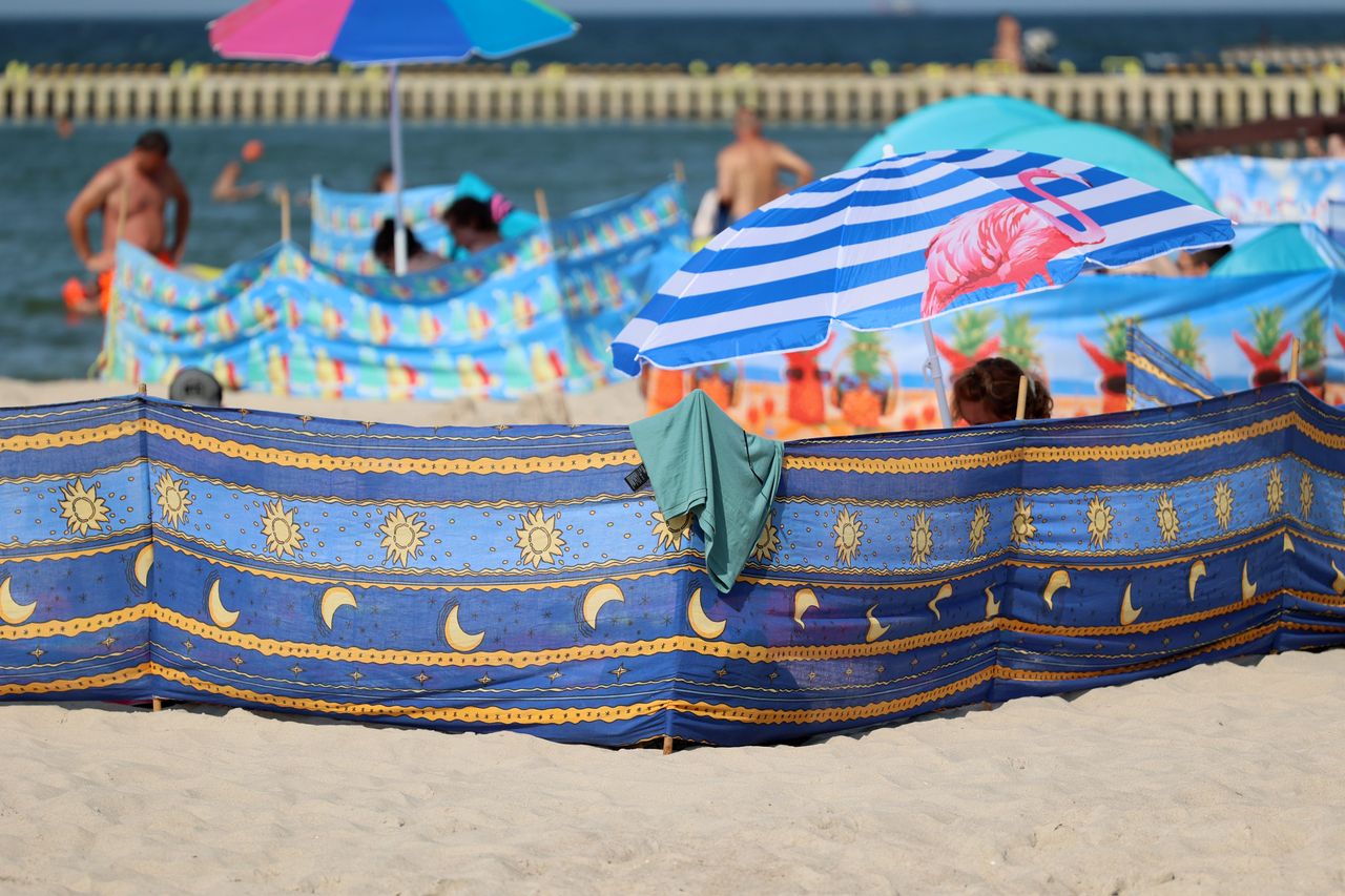 Na plaży nudystów panują niepisane zasady. Sprawdź, co jest zakazane