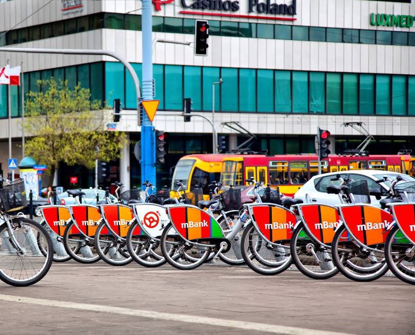 Rząd wkrótce przywróci rowery miejskie. Apelował o to Trzaskowski
